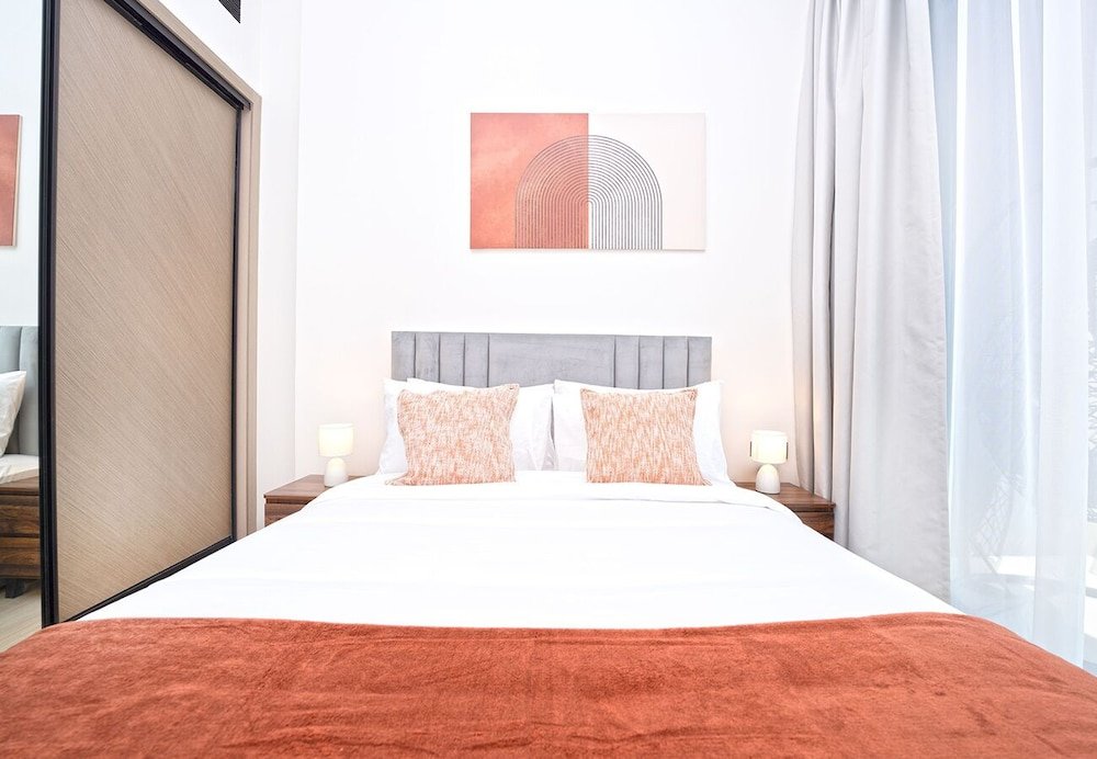 Дубай: EasyGo - Binghatti Luna Iconic 1Bedroom