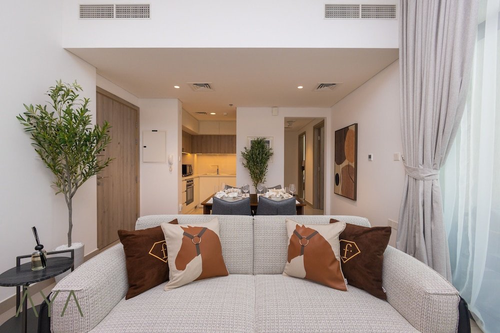 Дубай: Aya - Beverly Hills 2BR Apartment With Balcony