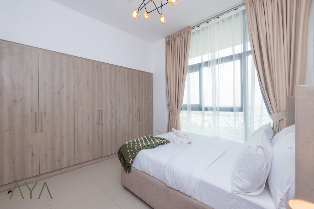 Дубай: Aya - Beverly Hills 2BR Apartment With Balcony