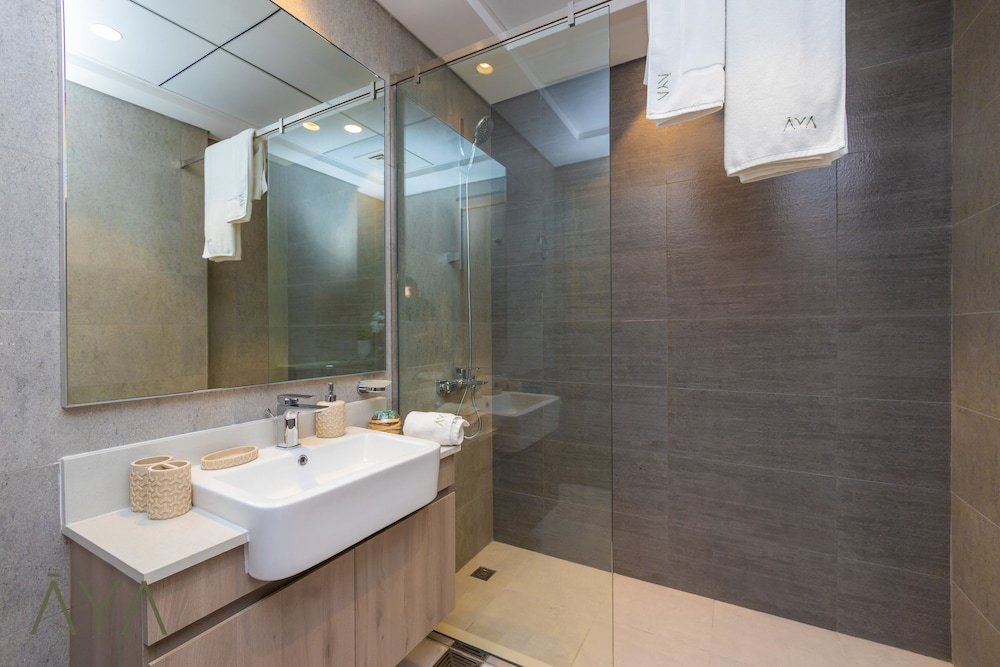Дубай: Aya - Beverly Hills 2BR Apartment With Balcony