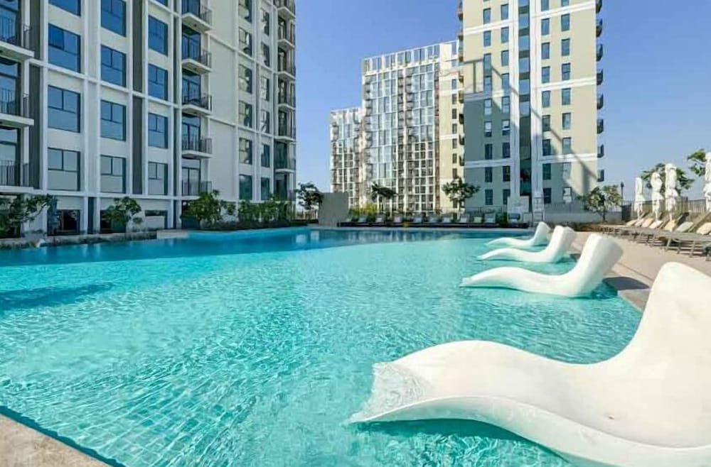 Дубай: Luxury Brand New 2BR Apt at Dubai Hills