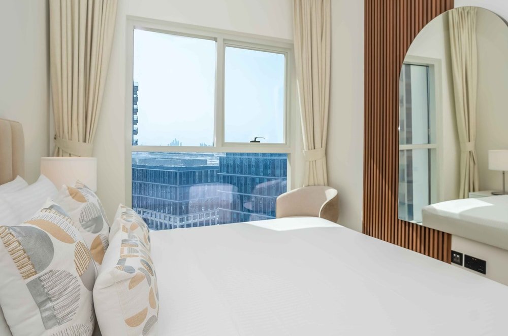 Дубай: Luxury Brand New 2BR Apt at Dubai Hills