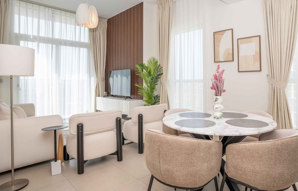 Дубай: Luxury Brand New 2BR Apt at Dubai Hills