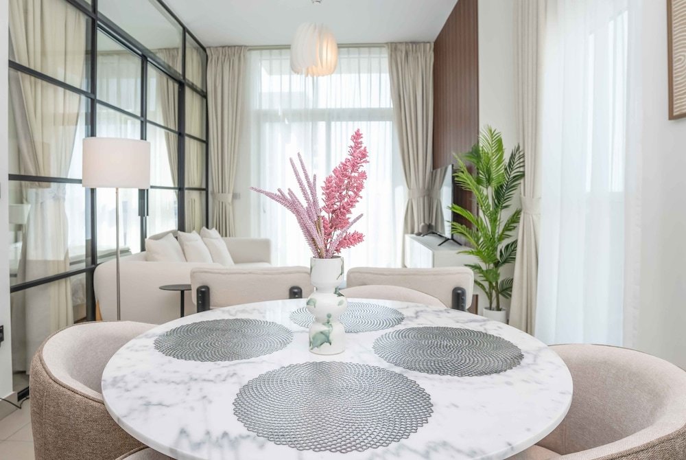 Дубай: Luxury Brand New 2BR Apt at Dubai Hills
