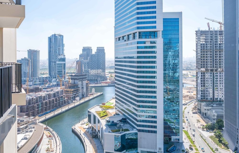 Дубай: Luxury 1BR Apt. Ahad Residence