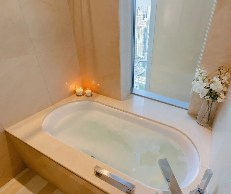 Дубай: Alluring Studio Address Marina 28