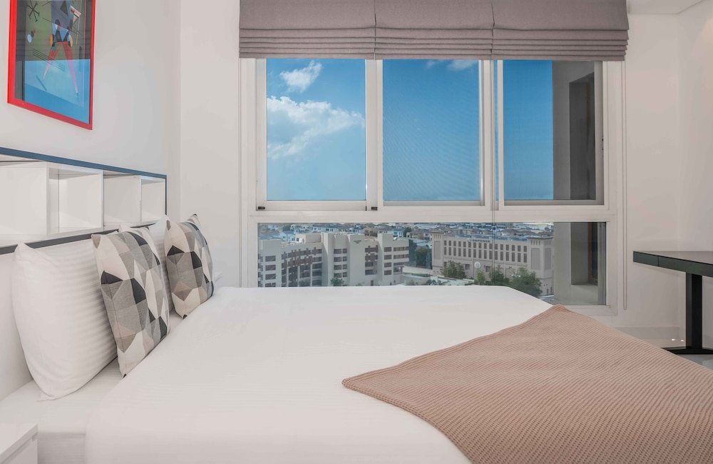 Дубай: Spacious 2BR Marina Residence 4