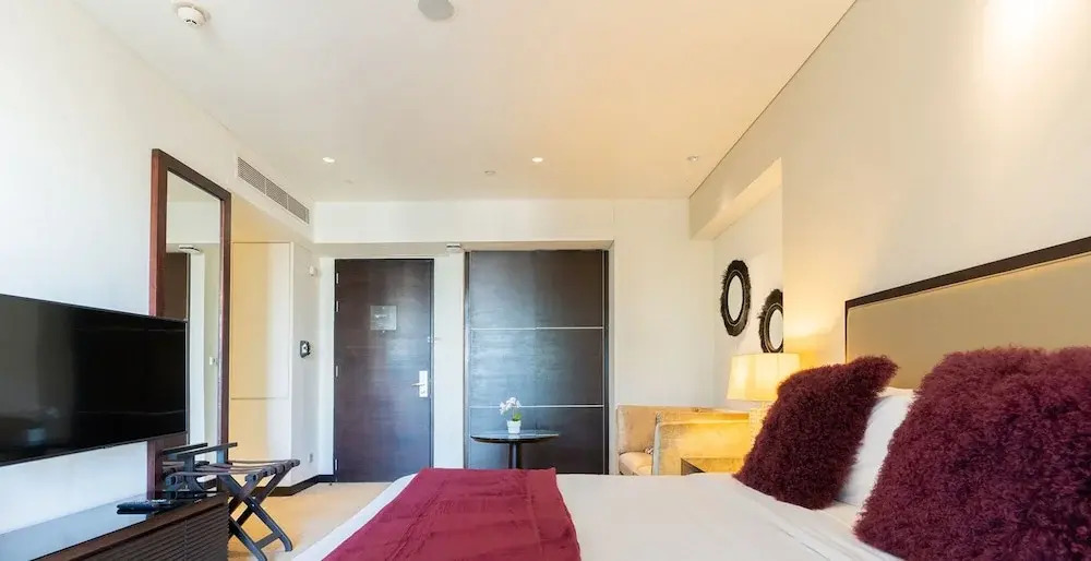 Дубай: Address Dubai Marina  Luxe Studio 31