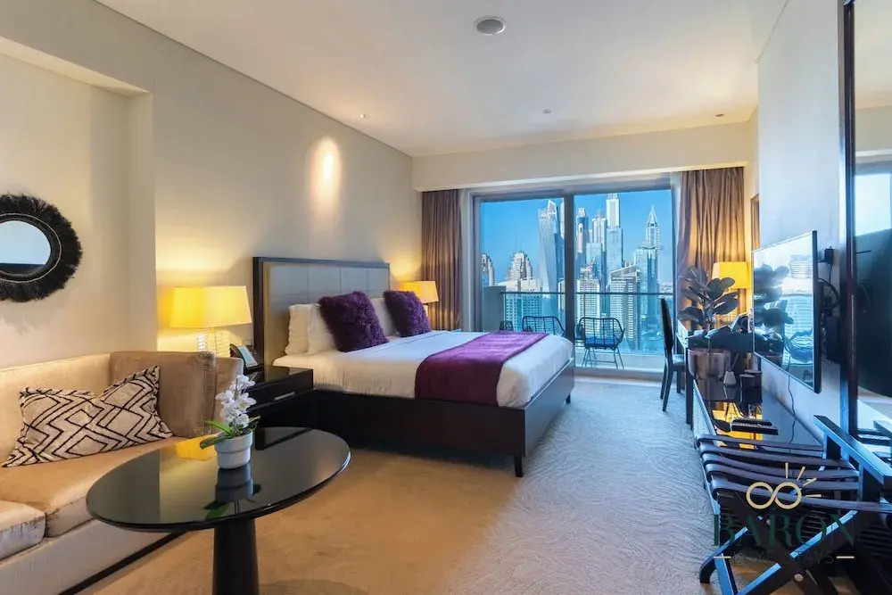 Дубай: Address Dubai Marina  Luxe Studio 31