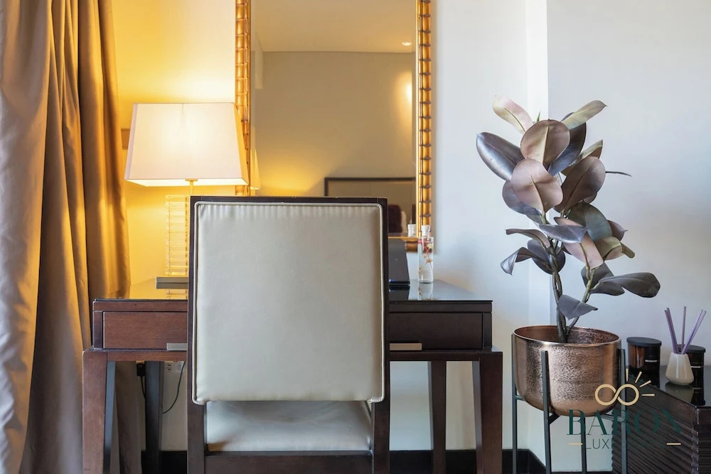 Дубай: Address Dubai Marina  Luxe Studio 31