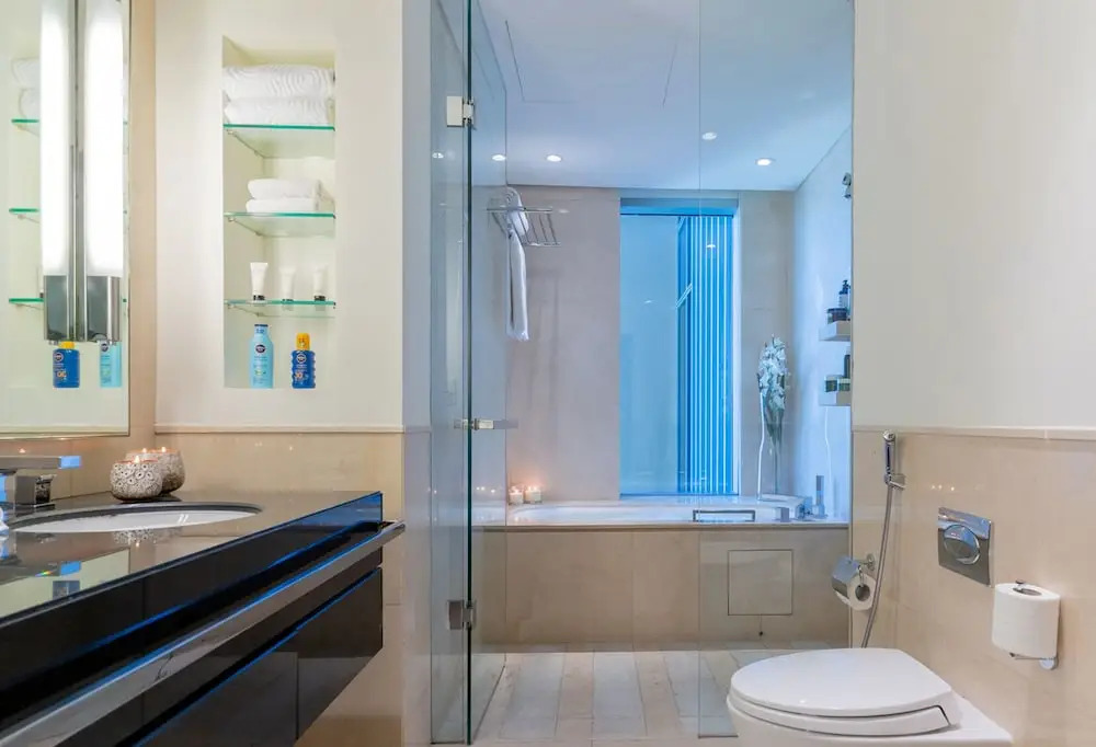 Дубай: Address Dubai Marina  Luxe Studio 31