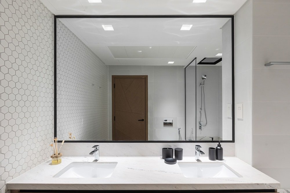 Дубай: Stylish 1BR at Palace Residences