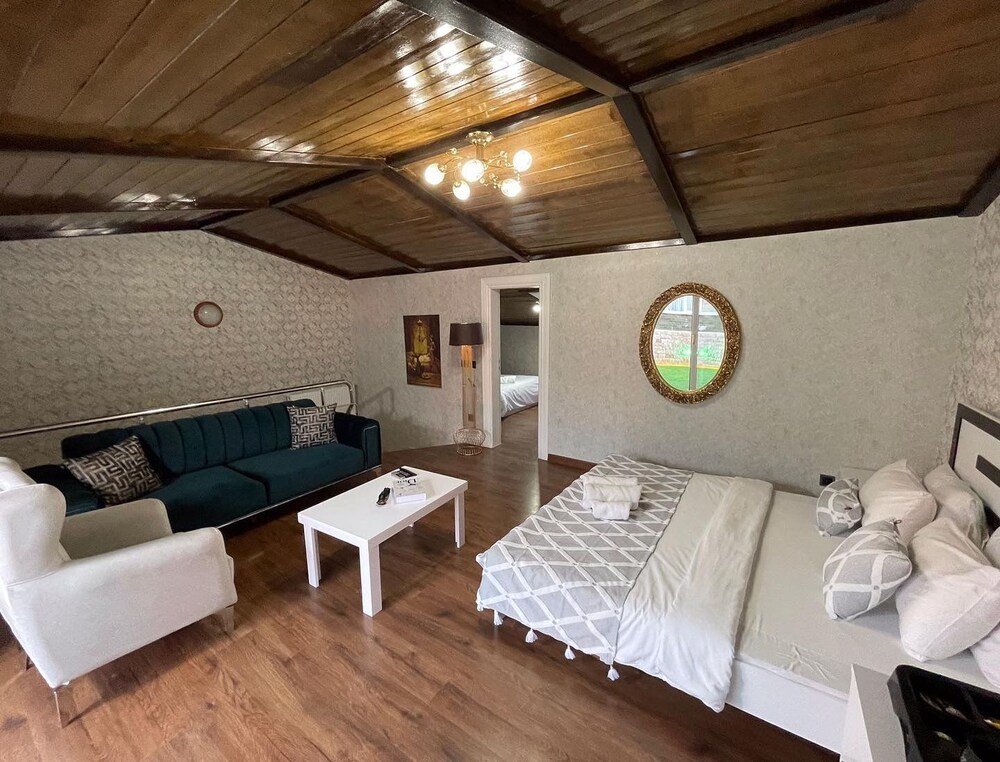 Стамбул: Moda Suites