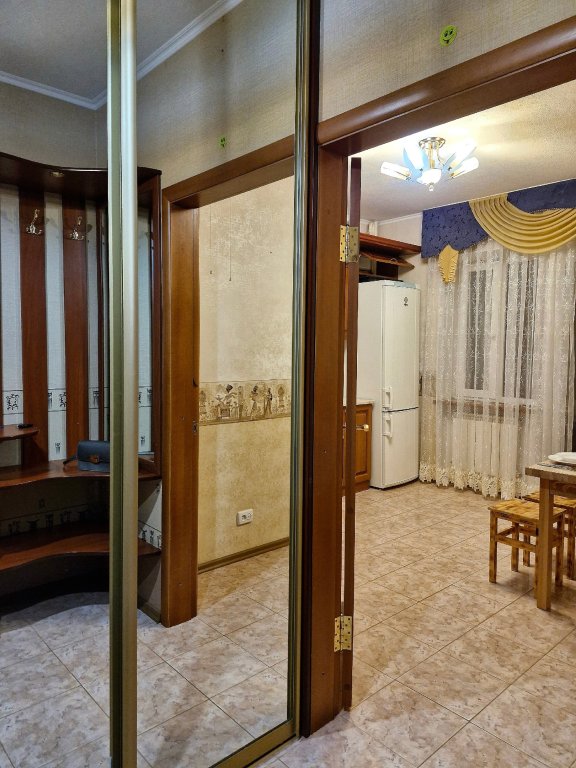 Новочеркасск: Квартира KEY2HOME на Крылова