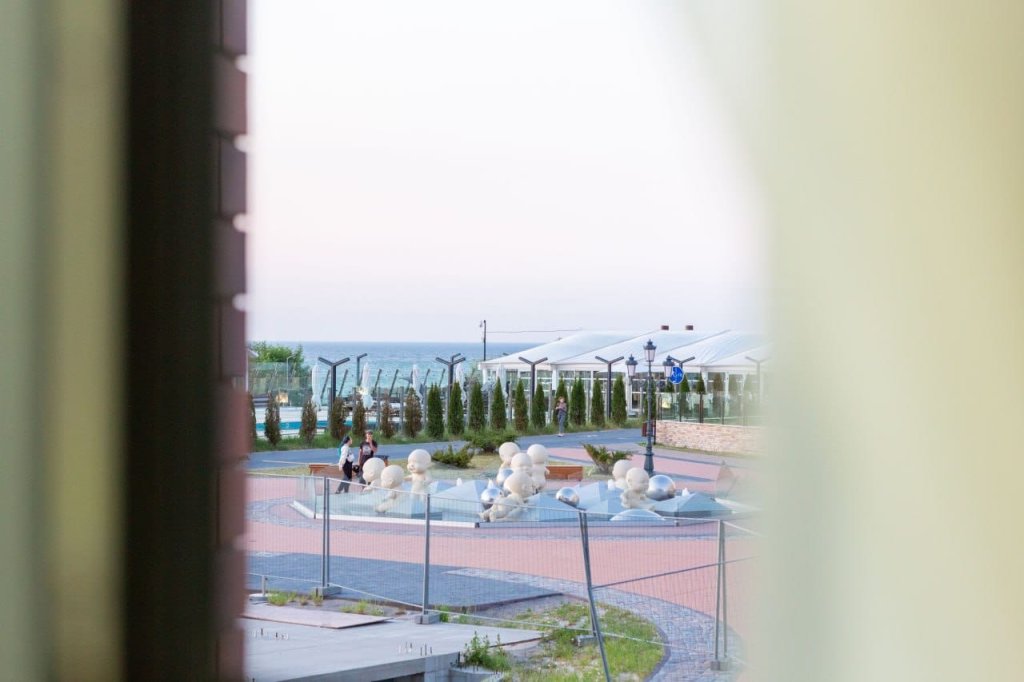 carousel image 3