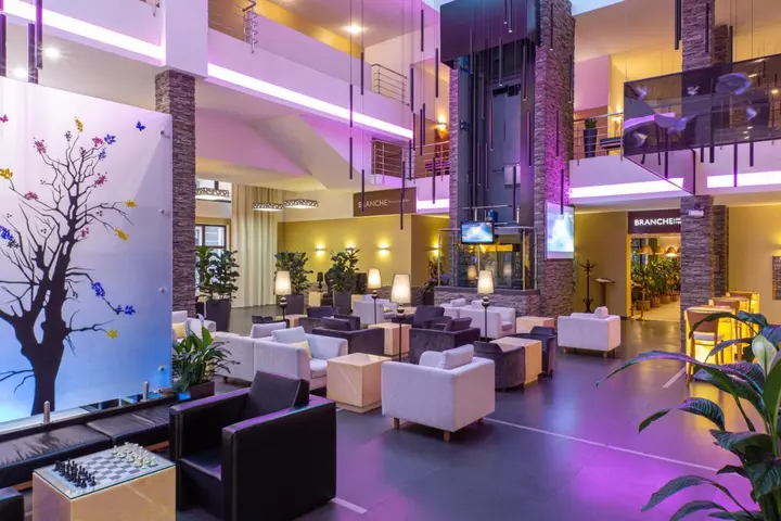 Красная Поляна: Отель Golden Tulip
