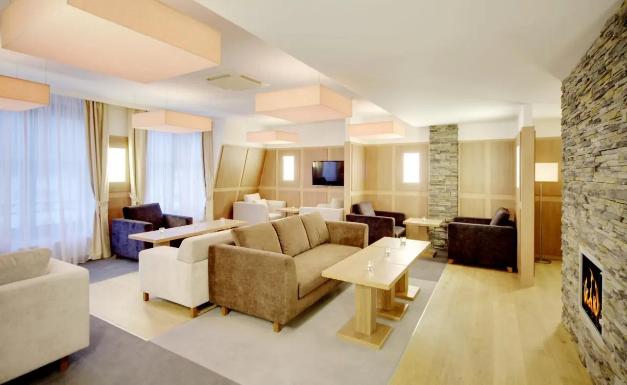 Красная Поляна: Отель Golden Tulip