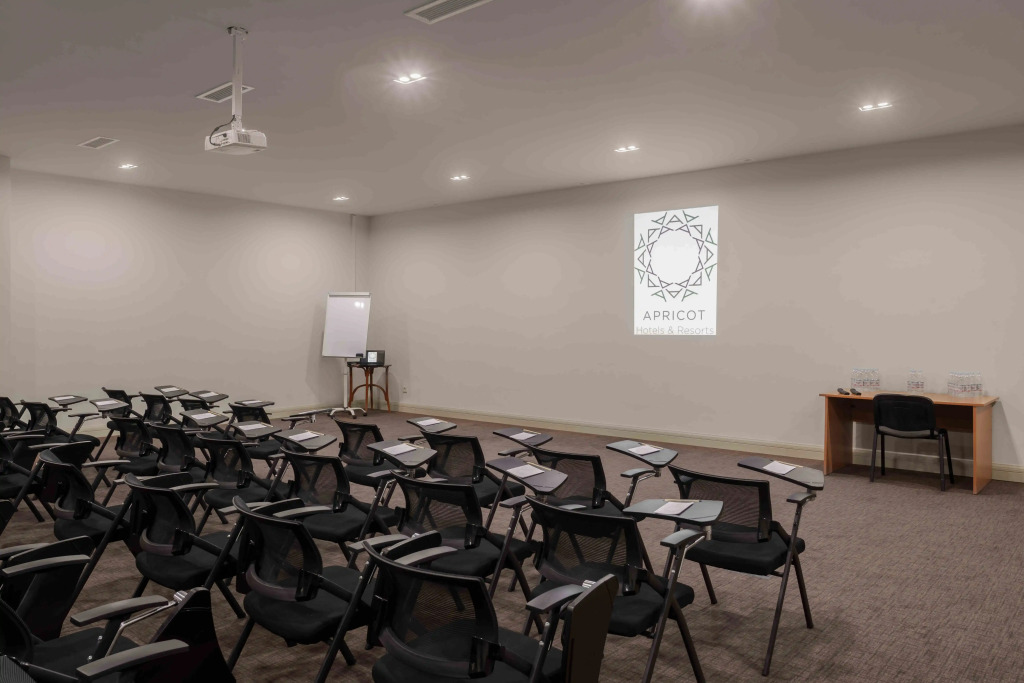 Гюмри: Grand Hotel Gyumri by Apricot Hotels