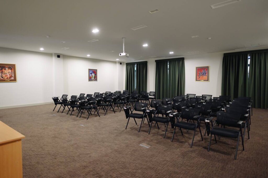 Гюмри: Grand Hotel Gyumri by Apricot Hotels