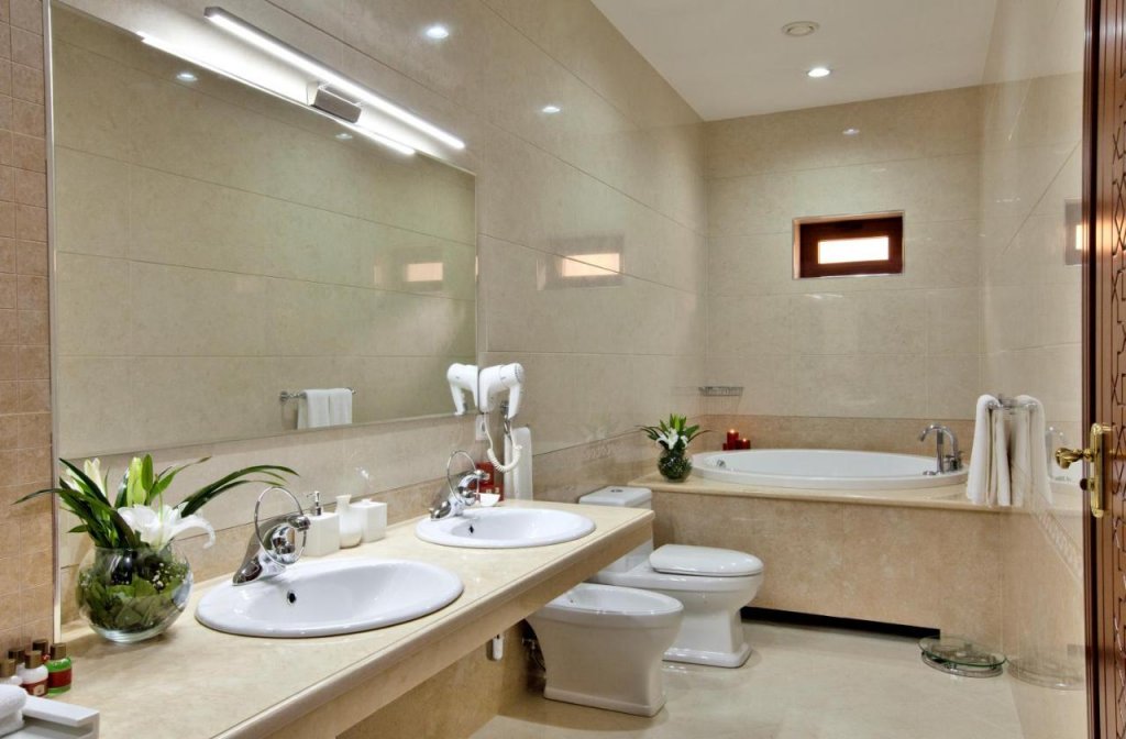 Баку: Shah Palace Luxury Museum Hotel (by Travel Agency)