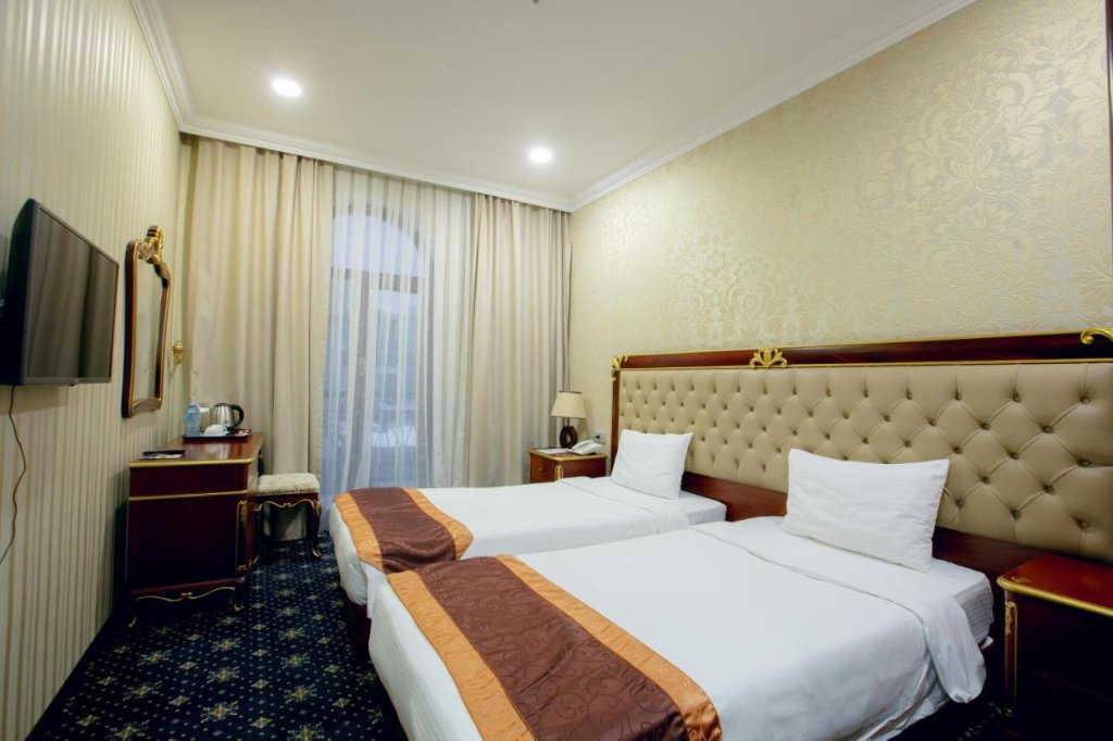 Баку: Shah Palace Luxury Museum Hotel (by Travel Agency)