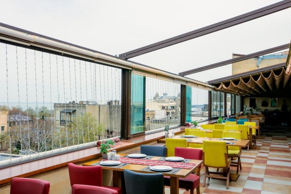 Баку: Shah Palace Luxury Museum Hotel (by Travel Agency)