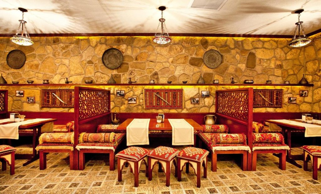 Баку: Shah Palace Luxury Museum Hotel (by Travel Agency)