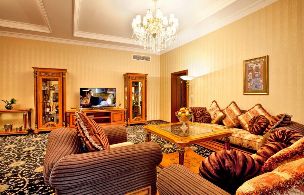 Баку: Shah Palace Luxury Museum Hotel (by Travel Agency)