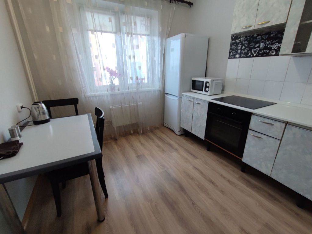 Красноярск: Квартира на Мужества 18