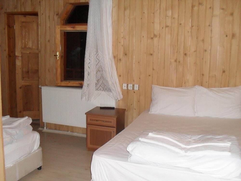 Узунгёль: Uğur Motel