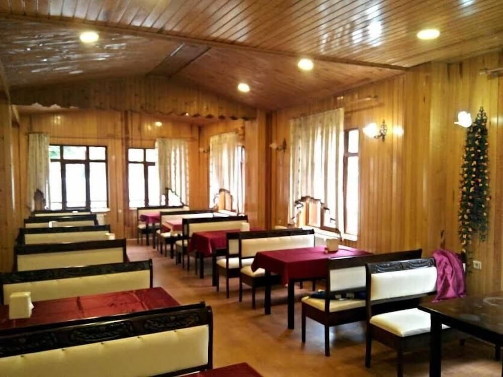 Узунгёль: Uğur Motel