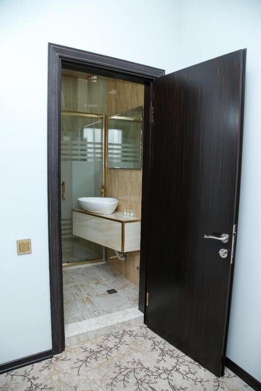 Баку: Bey Hotel Baku