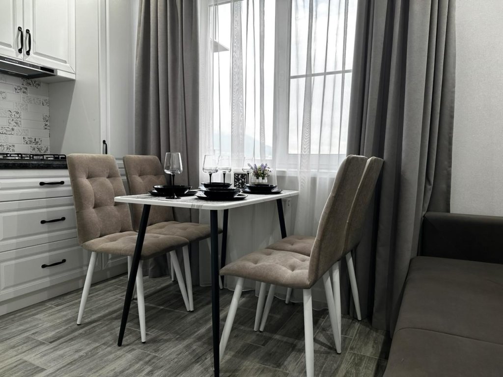 Пятигорск: Квартира с Панорамным Видом на Машук