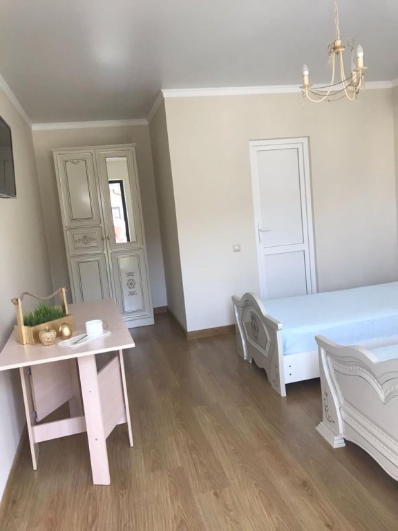 Гудаута: Гостевой дом KIA GUEST HOME