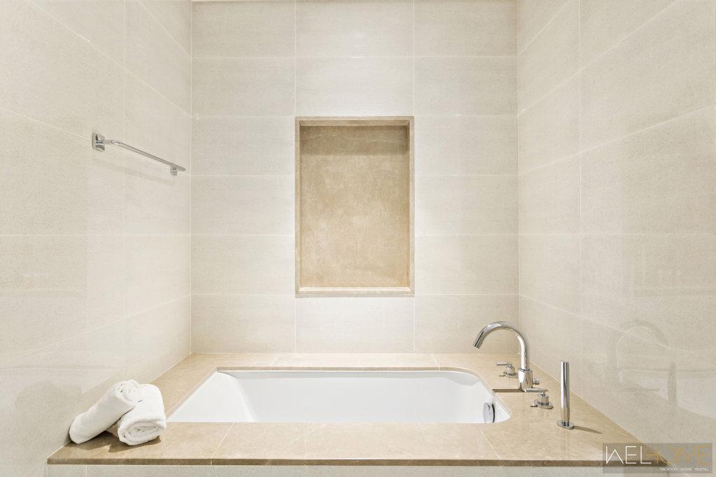 Дубай: Апартаменты WelHome Luxury Apartment Facing Burj Khalifa with Terrace
