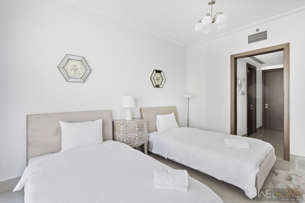 Дубай: Апартаменты WelHome Luxury Apartment Facing Burj Khalifa with Terrace