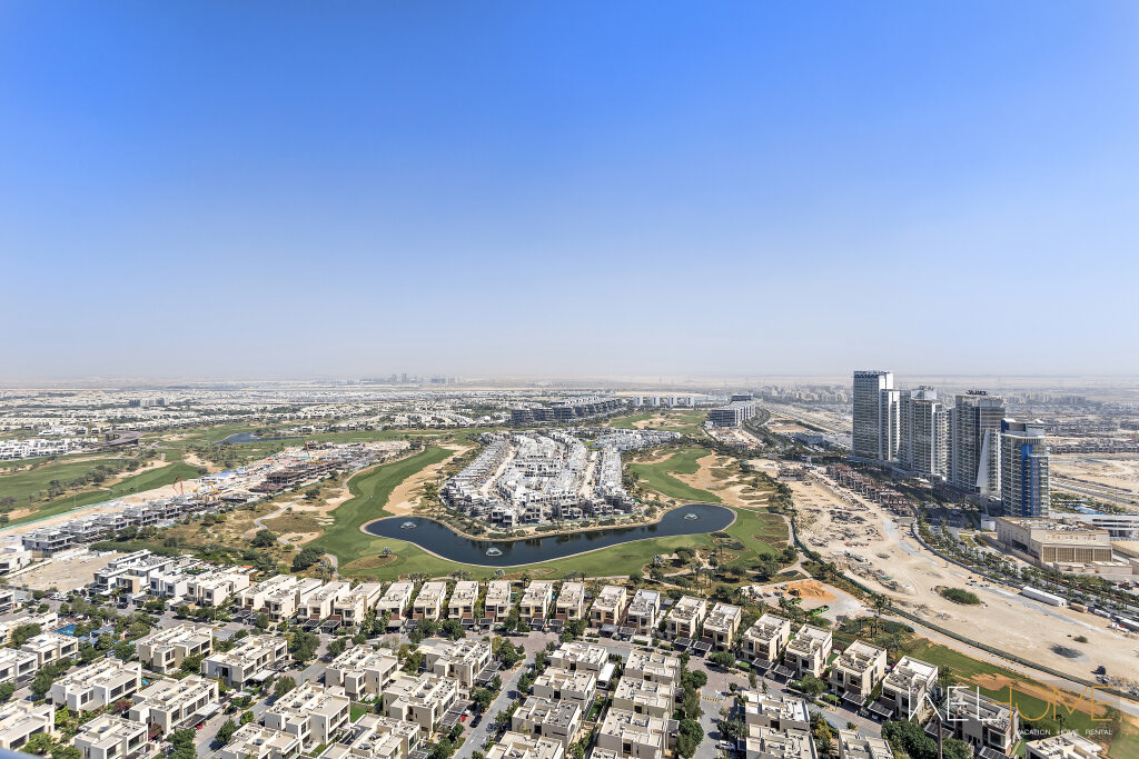 Дубай: Апартаменты WelHome - Breathtaking 1BR Apt with Balcony and City View