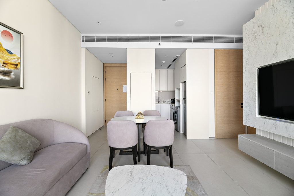 Дубай: Апартаменты WelHome - Fancy Apt with Balcony and Exceptional Canal Views