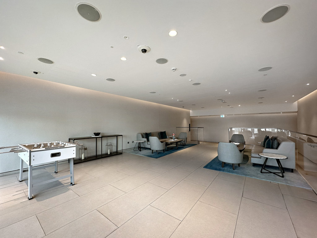Дубай: Апартаменты WelHome - Fancy Apt with Balcony and Exceptional Canal Views