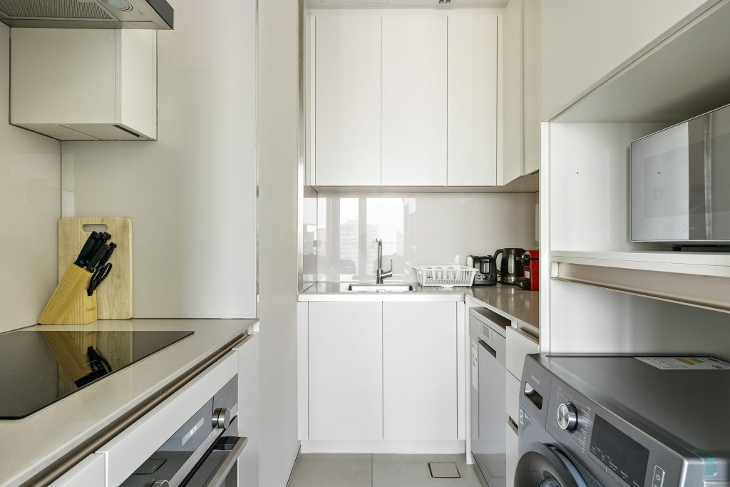 Дубай: Апартаменты WelHome - Fancy Apt with Balcony and Exceptional Canal Views
