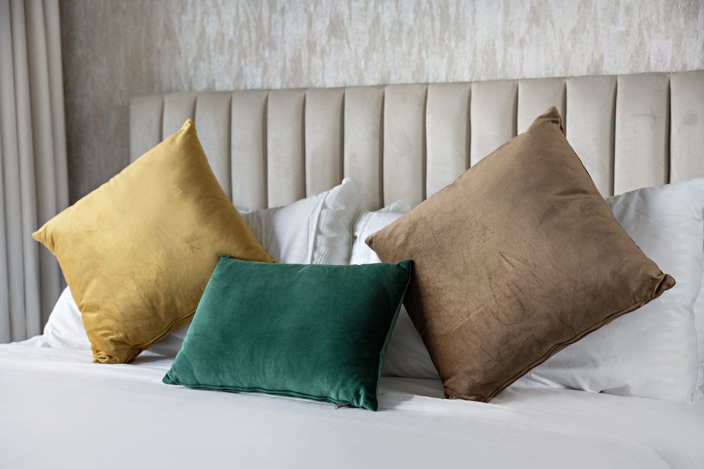 Дубай: Апартаменты WelHome - Contemporary 1BR in Binghatti Canal & Burj Views