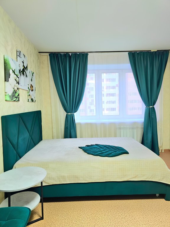 Стерлитамак: Квартира на Лазурной 33