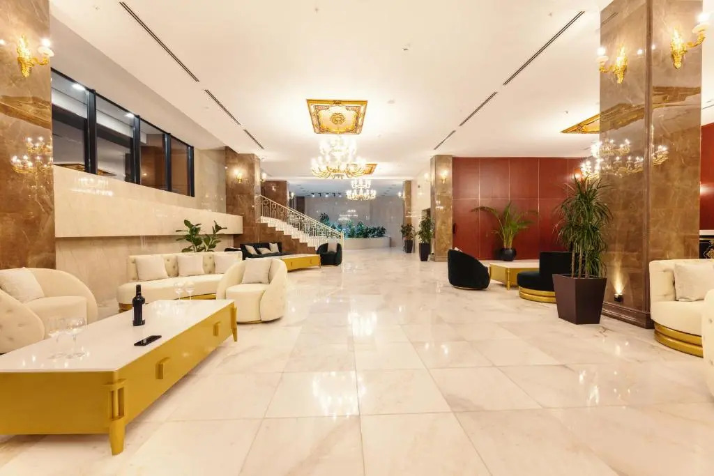 Тбилиси: Hotel Panorama Lisi Grand Hotel