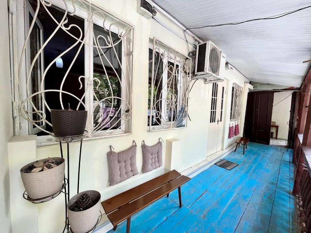 Тбилиси: Гостевой дом La Casa