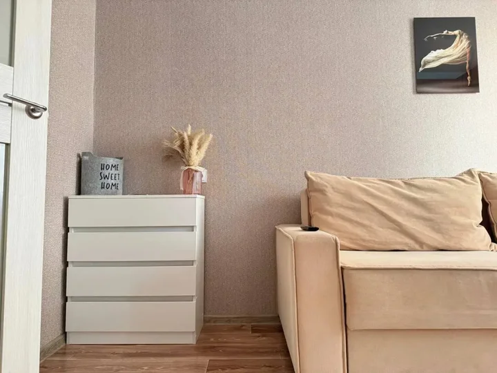 Красноярск: Квартира 2-ком. Ул. Дубровинского 110а