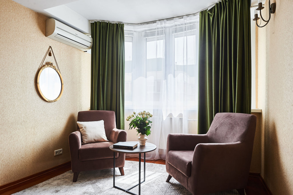 Москва: Квартира GM Apartments Уютная Трёшка у Патриарших Прудов