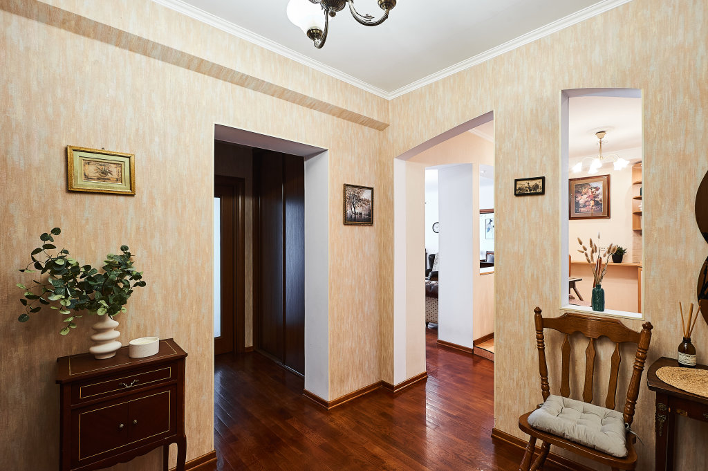 Москва: Квартира GM Apartments Уютная Трёшка у Патриарших Прудов