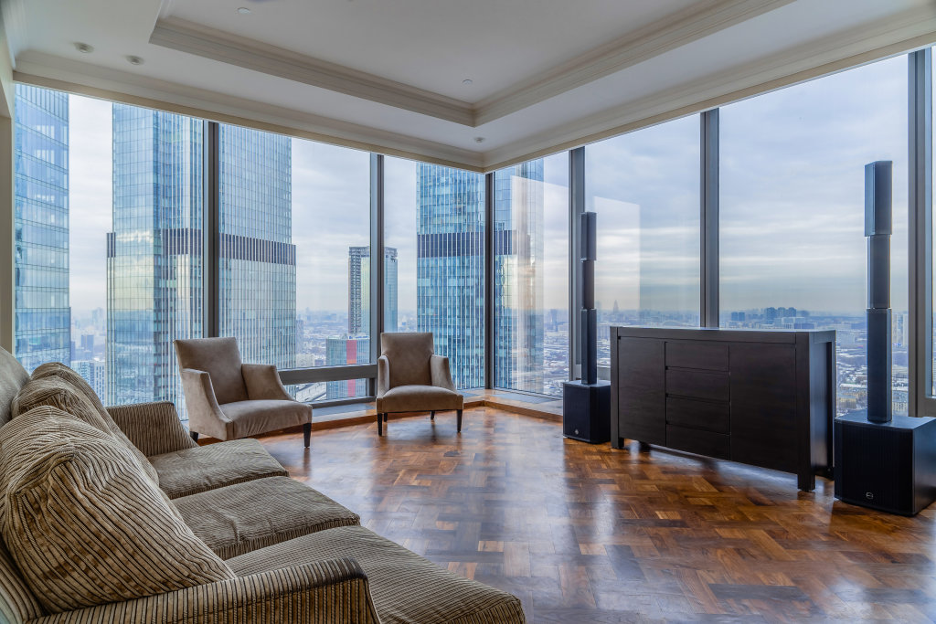 Москва: Апартаменты с панорамными окнами на 50 этаже в Москва Сити Nova Loft