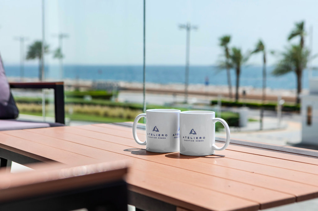 Дубай: Апартаменты Deluxe 2BR with Sea View in The 8 on Palm Jumeirah