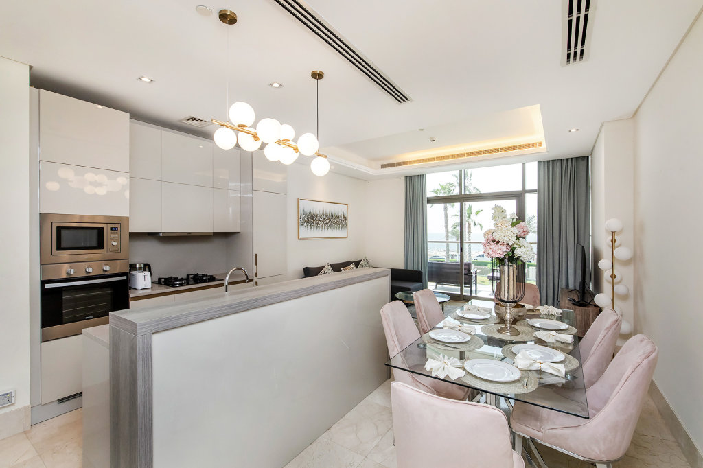 Дубай: Апартаменты Deluxe 2BR with Sea View in The 8 on Palm Jumeirah